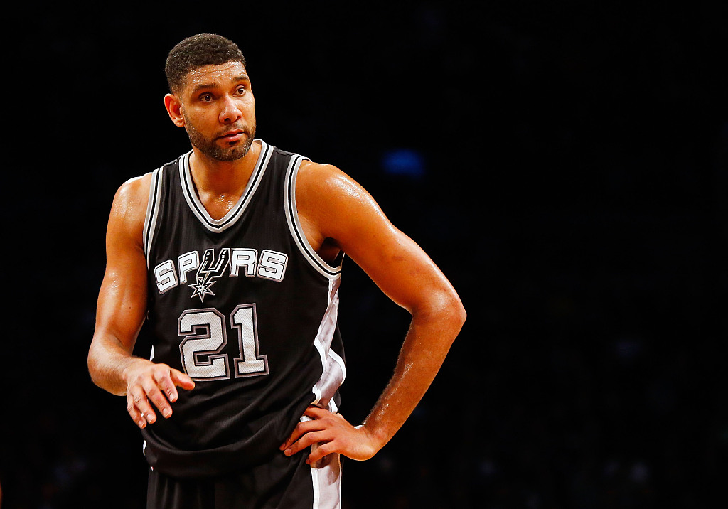 B/R评21世纪最佳阵理由及荣誉：邓肯一阵C 约基奇二C 奥尼尔三C