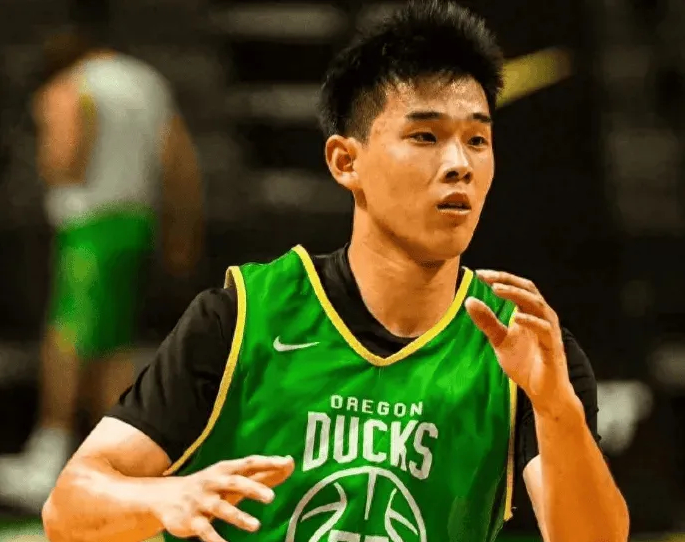 开云在线-林葳NCAA生涯首次因伤缺席：本季场均仅6.6分 冲NBA基本没戏